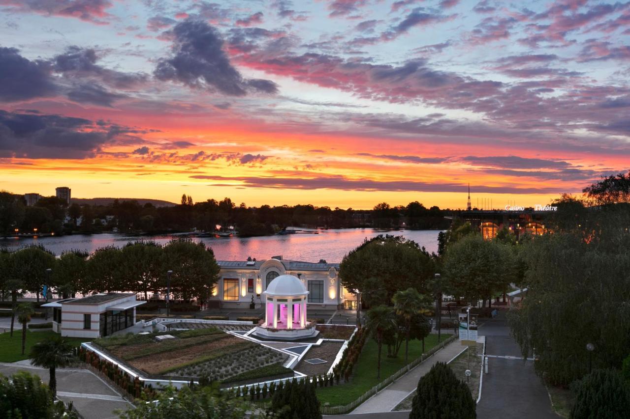 Hotel Barriere Le Grand Hotel Ангьен-ле-Бэн Экстерьер фото