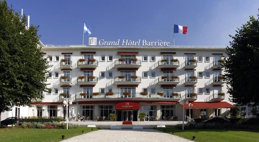 Hotel Barriere Le Grand Hotel Ангьен-ле-Бэн Экстерьер фото